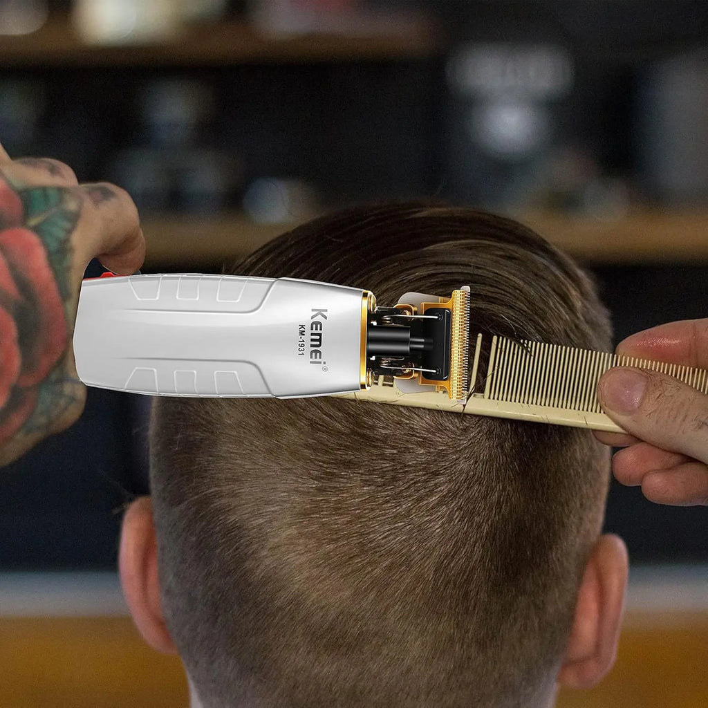 Trimmer Profesional Kemei KM-1931 Blanca: Patillera Inalámbrica de Precisión USB