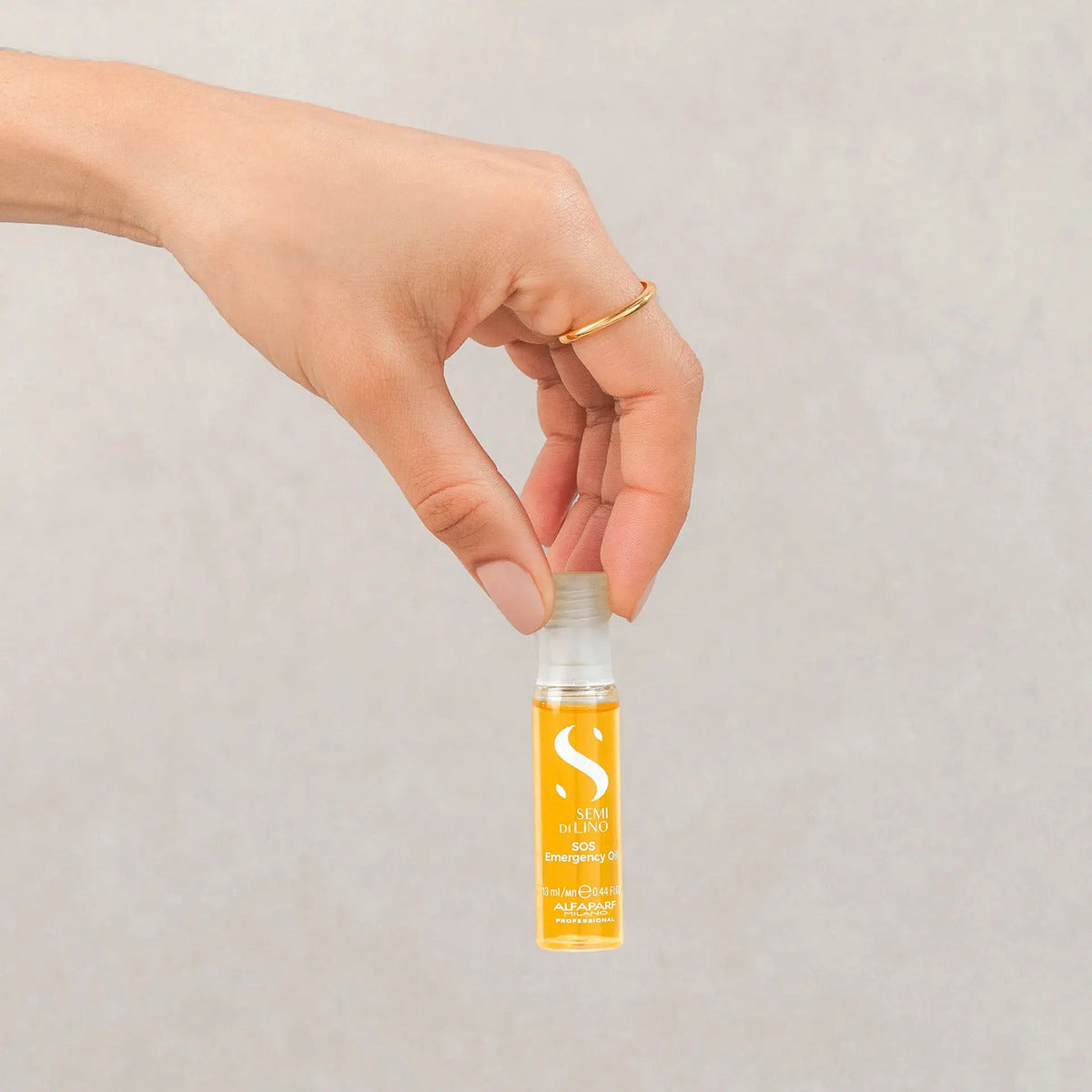 Ampolla Alfaparf Semi di Lino SOS Emergency Oil 13ml - Reconstrucción Total