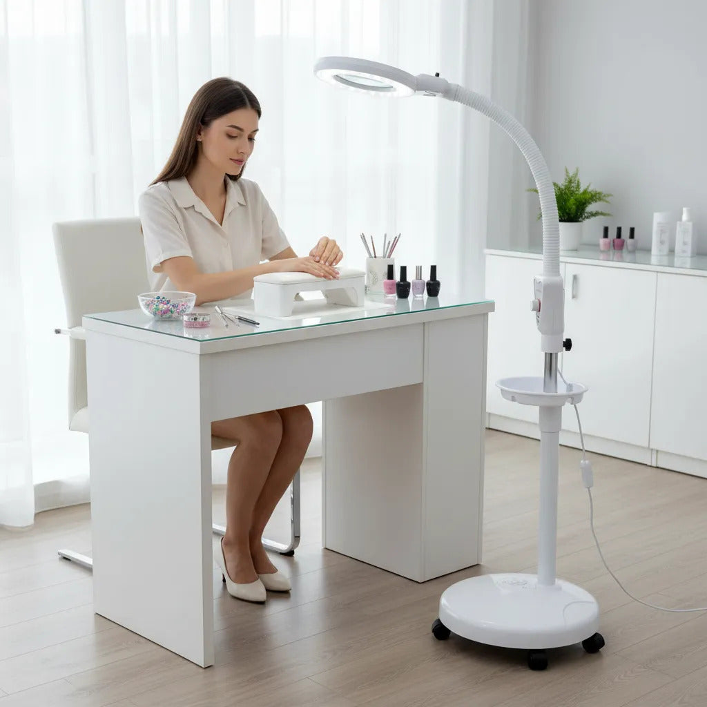 Lámpara Luz Fría Lupa Led Con Pedestal Trabajo Cómodo Altura Podologia Estetica Barberia